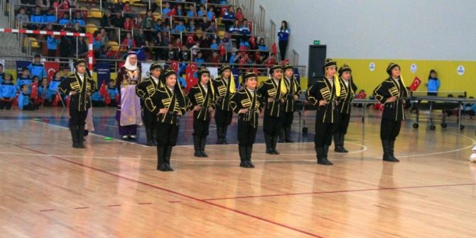 Kartepe’deki Modern Spor Salonunun Tanıtım Programı Yapıldı