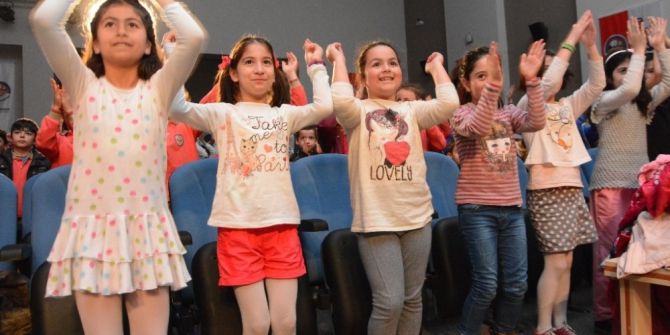Körfez’de 500 İlkokul Öğrencisi Tiyatro İle Buluştu