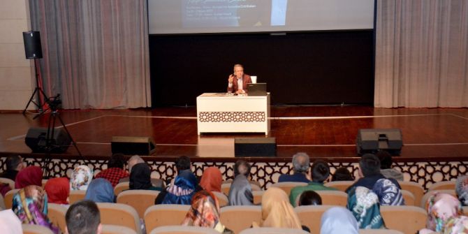 Tarihçi-yazar Armağan: “Ayasofya’yı Önce Kalbimizde Cami Olarak Açmamız Lazım”