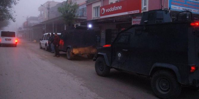 Adana’da Terör Operasyonu: 8 Gözaltı