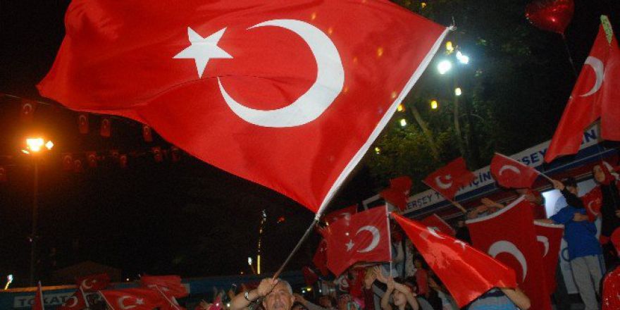 Tokat’ta Demokrasi Nöbeti