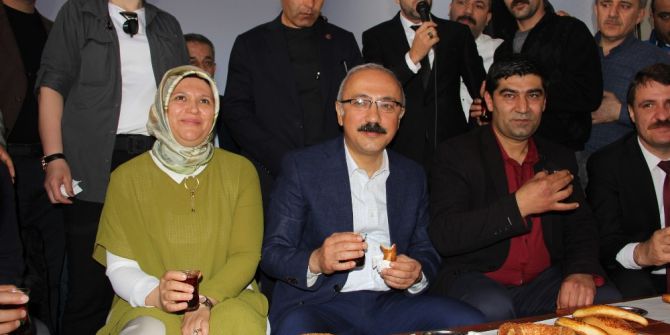 Elvan: “Recep Tayyip Erdoğan, Türkiye Cumhuriyeti Rejimini Korumuştur”