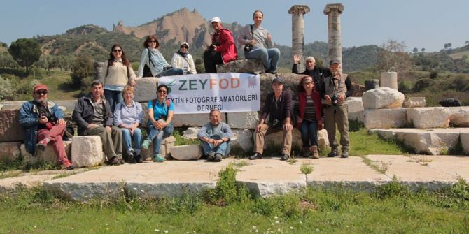Burhaniyeli Fotoğrafçıların Salihli’de Harabeleri Görüntüledi