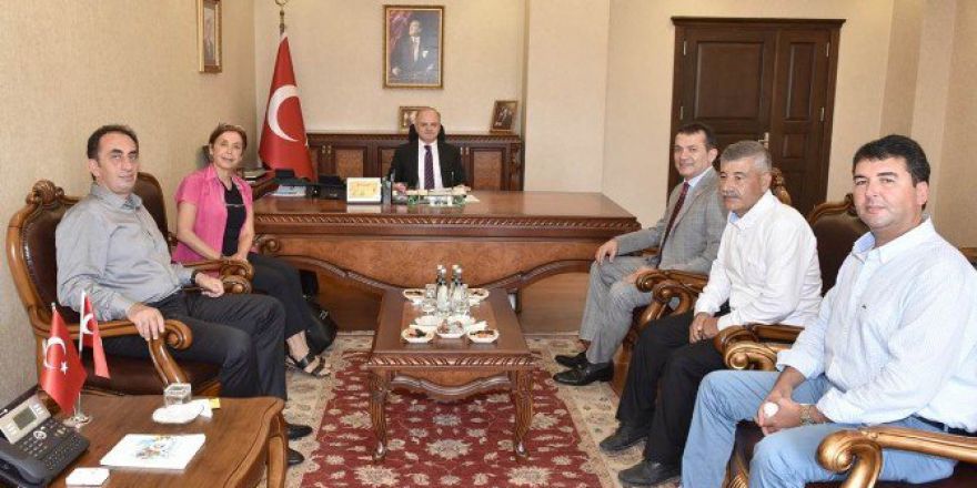 Özdemir Çakacak, Chp İl Yönetimini Kabul Etti