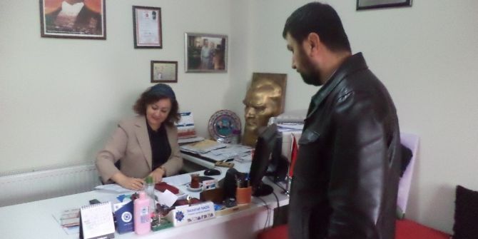 Yardım Edenlerle Muhtaçlar Arasında Köprü Görevi Görüyor