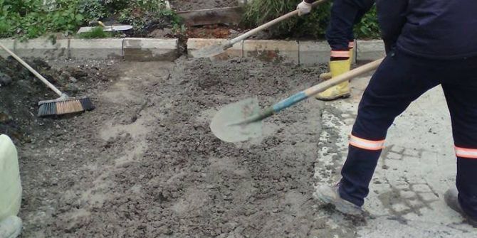 Akçakoca’da Yolların Onarımı Sürüyor