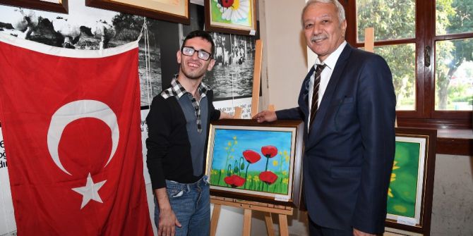 Özel Gençlerin Özel Sergisi