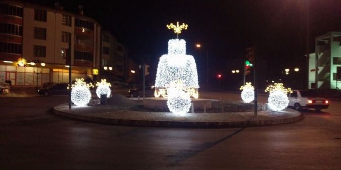 Kavşak Yenileme Çalışmaları Devam Ediyor