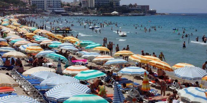 Kuşadası Plajları’nın İşletmesi Aydın Büyükşehir Belediyesine Geçti