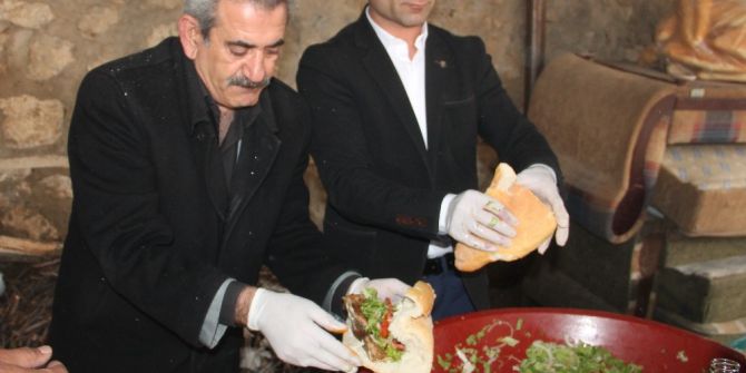 Su Ürünleri Av Yasağına Balık Ekmekle Dikkat Çekildi