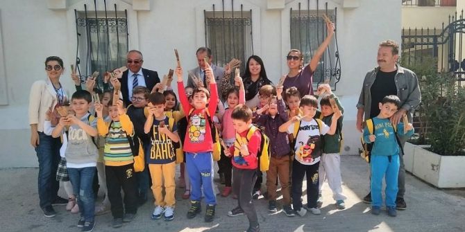 Anaokulu Öğrencileri Kütüphane İle Tanıştı