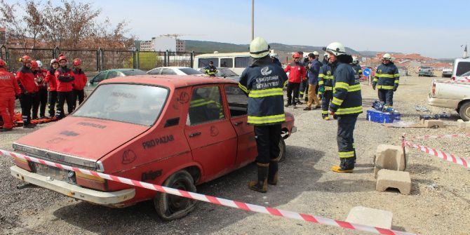 Sıkışmalı Kaza Tatbikatı Gerçeğini Aratmadı