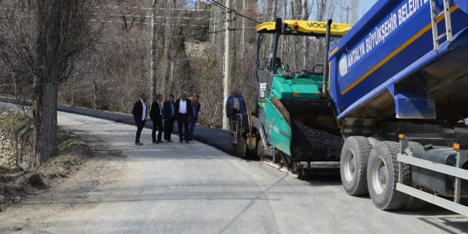 Büyükşehir’den Korkuteli İlçesinde Asfaltlama Çalışması