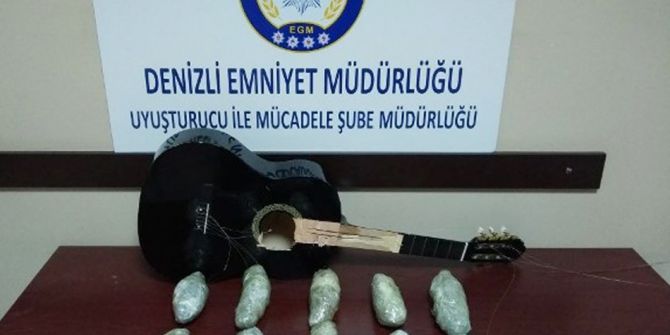 Uyuşturucuları Gitarın İçine Saklamışlar