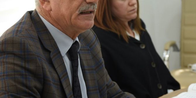 Belediye Kendi Meclis Üyesinin İş Yerini Mühürledi