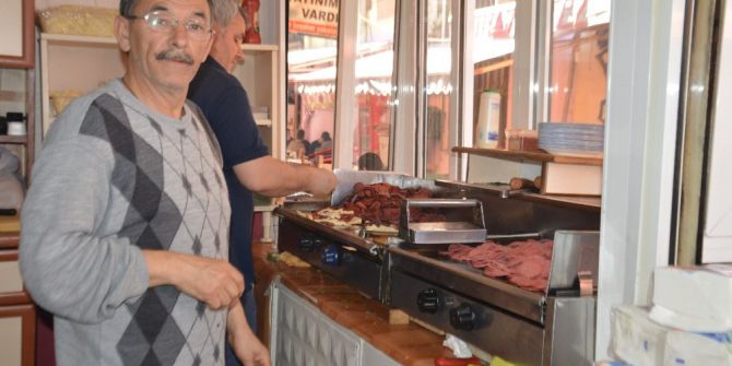 Tost Yemek İçin Şehir Dışından Geliyorlar