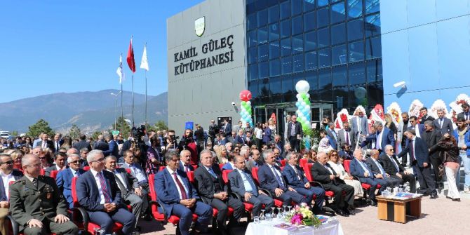 Karabük Üniversitesi Kamil Güleç Kütüphanesi Törenle Açıldı