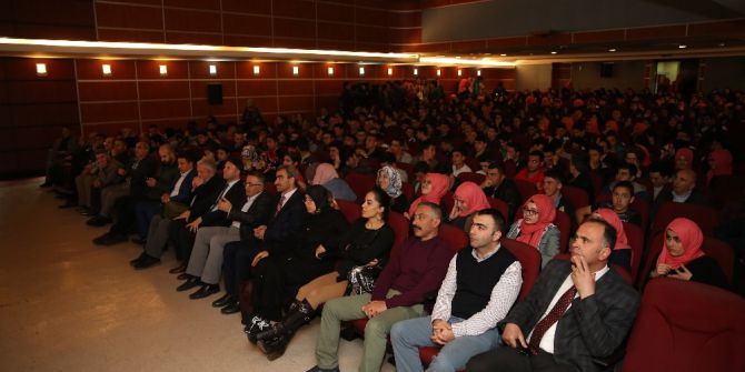 "Süper Güç Olmamızı Engellemeye Çalışıyorlar"