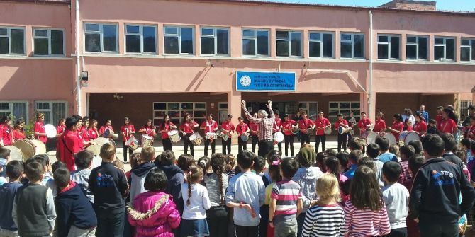 “Mutlu Çocukların Ritmi” Projesi İle Kardeşlik Köprüsü