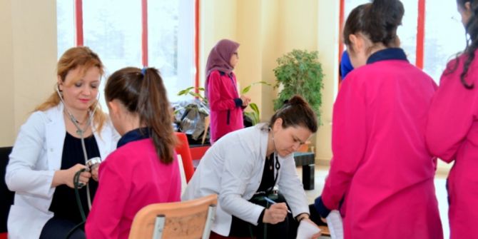 İmam Hatip Ortaokullarına Yönelik Sağlık Tarama Programı Sürüyor