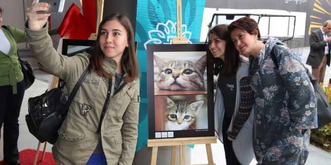 Can Dostlara Özel Fotoğraf Sergisi