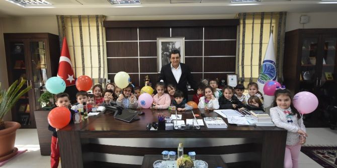 Anaokulu Öğrencilerinden Sürpriz Ziyaret
