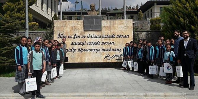 Hkü’den Kitap Okuma Projesine Destek