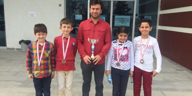 Hisarcık Atatürk İlkokulunun Satranç Başarısı