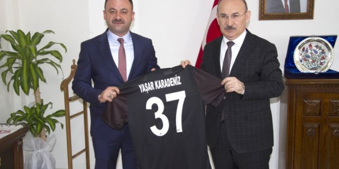 Kastamonuspor 1966 Kulüp Başkanı Babaş, Vali Karadeniz’i Ziyaret Etti