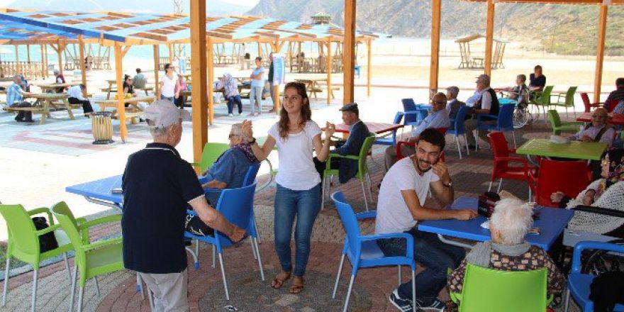 Aksaz Halk Plajında Sezon Açıldı