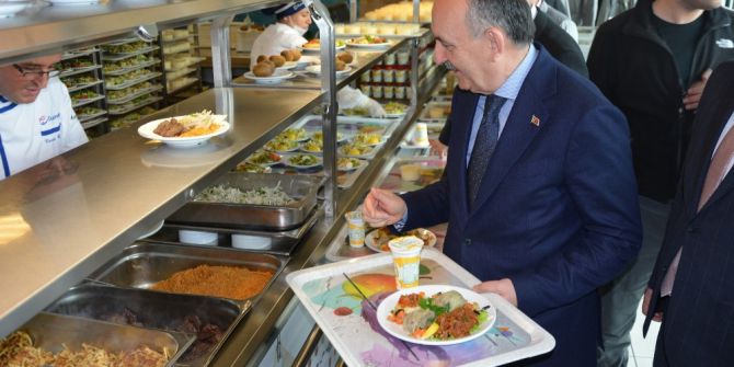 Bakan Müezzinoğlu Bursa’da Ziyaretlerde Bulundu