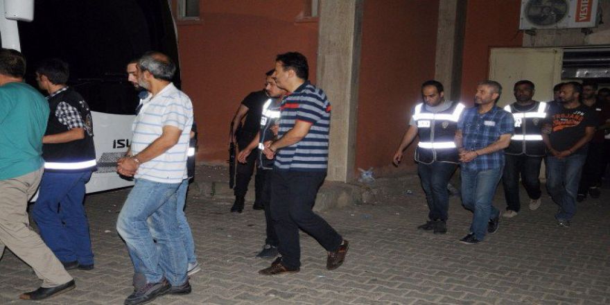 Mardin’de 16 Polis Tutuklandı
