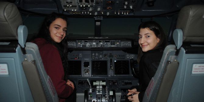 Thy Şehit Polis Ve Gazi Çocuklarını Simülatörde Uçurdu