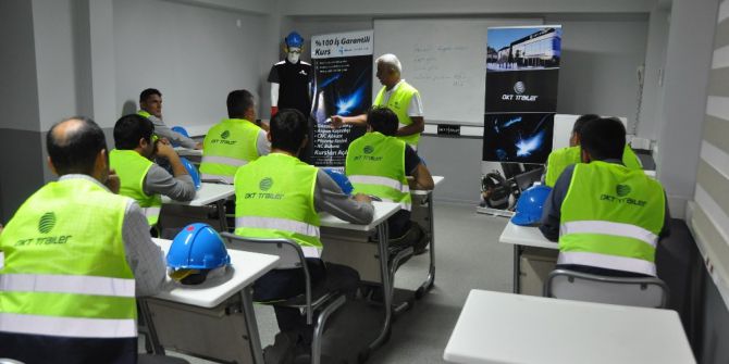 Okul Gibi Fabrika, Önce Eğitiyor Sonra İş Sahibi Yapıyor