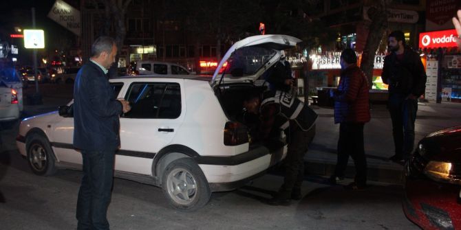 Polis, "Türkiye Huzur" Uygulaması Yaptı