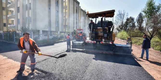 Güzelbağ Mahallesi’nde Sıcak Asfalt Çalışması