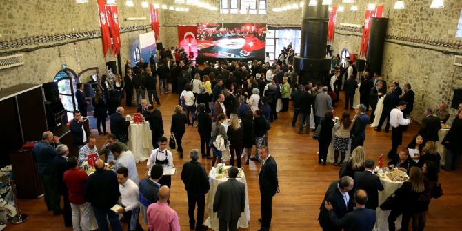 Konak’ta Üçüncü Yıla Özel Kutlama