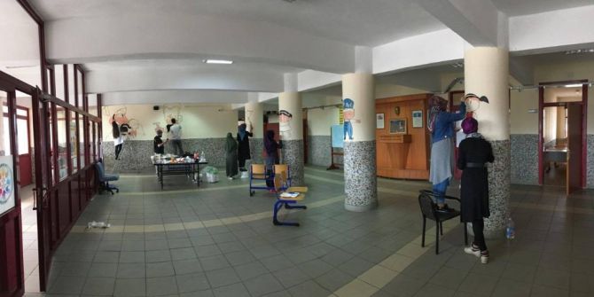 Neü Öğrencileri Engelliler Okulunu Donattı