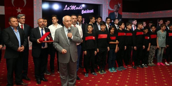 Başkan Yaşar, Batıkentgücü’nü Yalnız Bırakmadı