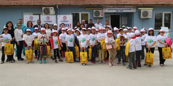 Denizli’de “Sokak Hayvanımı Resimliyorum” Sergisi