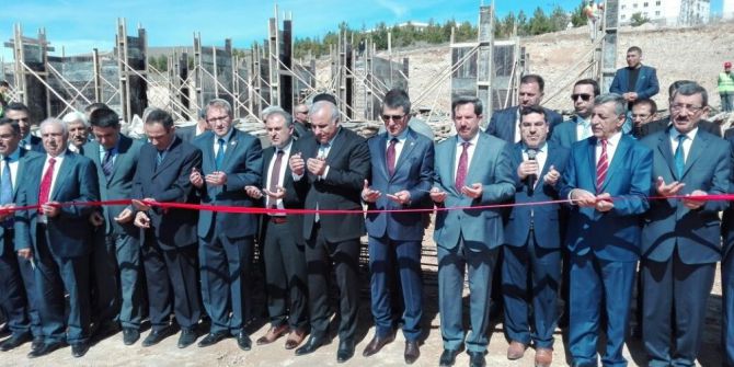 Kovancılar Gençlik Merkezinin Temeli Atıldı