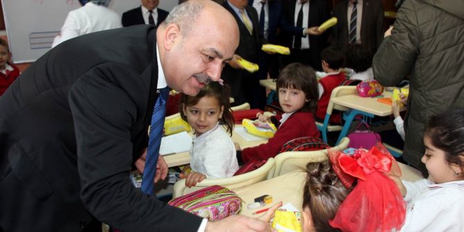 Minik Öğrencilere Yönelik Ağız Ve Diş Sağlığı Eğitimi