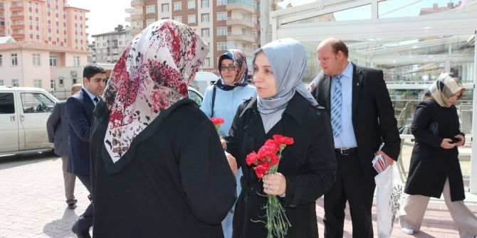 Ak Parti’li Leyla Şahin Usta: “Lütfen Sandığa Gitmeyi İhmal Etmeyelim"