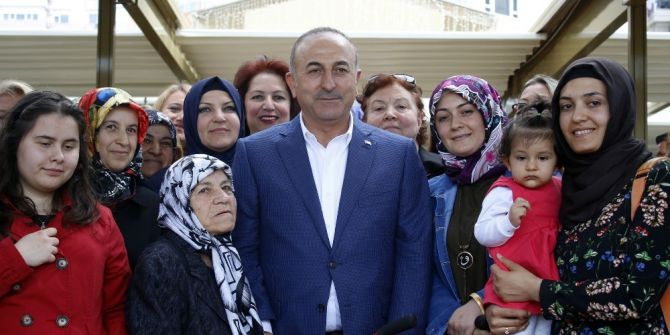 Çavuşoğlu’na ‘Bir Başkadır Memleketim’ Şarkısıyla Karşılama