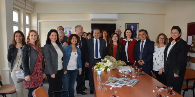 Söke Belediyesi Avukatlar Günü’nü Unutmadı