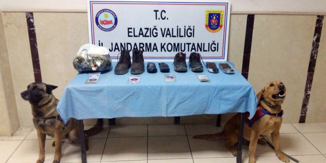 Ayakkabı Altında Reçine Esrarı Ele Geçirildi