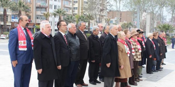 Emekli Subaylar Cumhuriyet Meydanında Buluştu