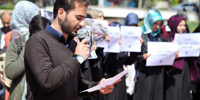 İhh Suriye’deki Kimyasal Saldırıyı Lanetledi