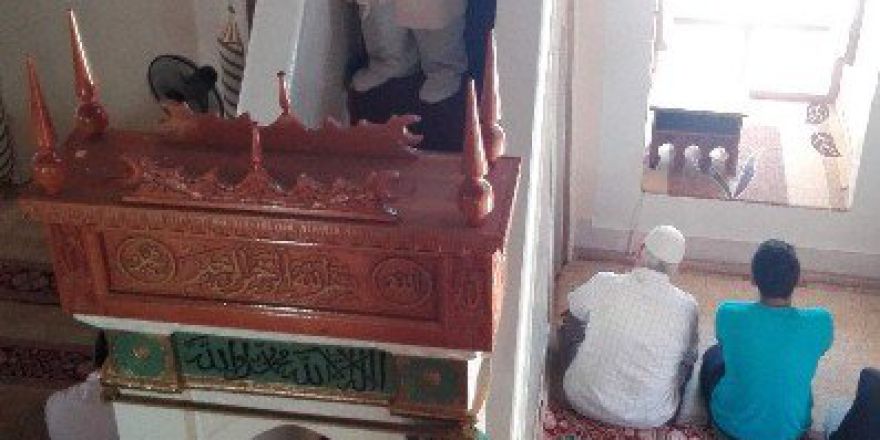 Cuma Hutbesinde Din İstismarcılarına Dikkat Çekildi