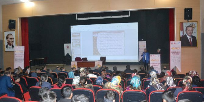 Şenkaya’da "Geleceğimiz İçin Ailece El Ele Projesi" Kapsamında Eğitim Programı Düzenlendi